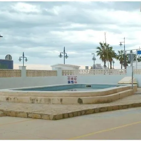 The Beach Across The Street Peniscola Exterior photo